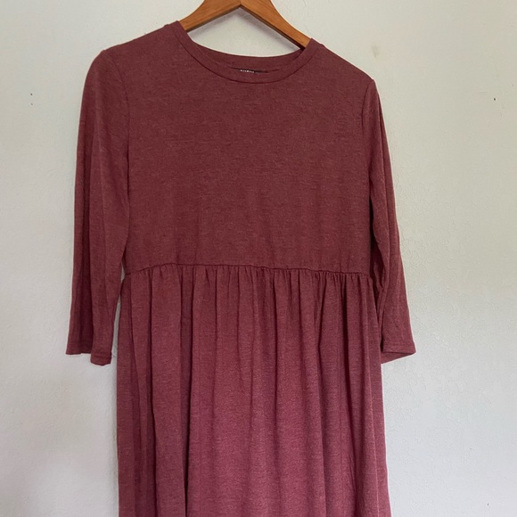 SHEIN Dress - Picture 1 of 4
